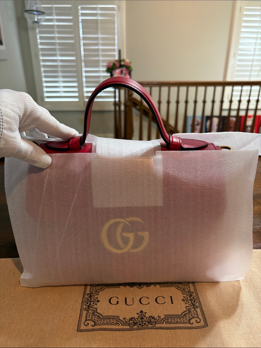 GUCCI GG Marmont Small Matelasśe Top Handle/Crossbody Bag - Picture 15 of 17